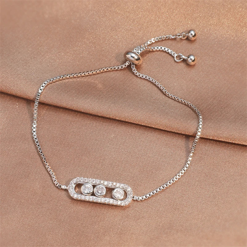 Leoria™ Radiant Hand Chain – Elegance in Every Gesture