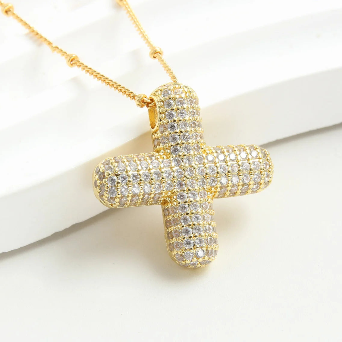 Leoria™ Initial Shine Necklace – Personalize Your Elegance