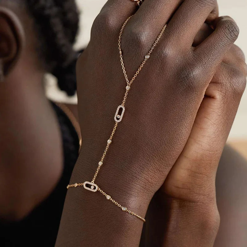 Leoria™ Radiant Hand Chain – Elegance in Every Gesture