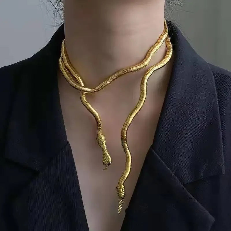 Leoria™ Serpentine Necklace