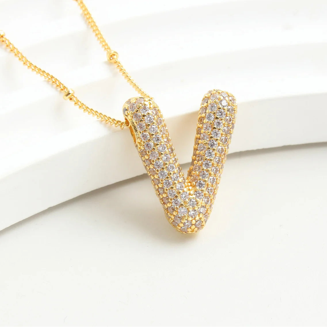 Leoria™ Initial Shine Necklace – Personalize Your Elegance